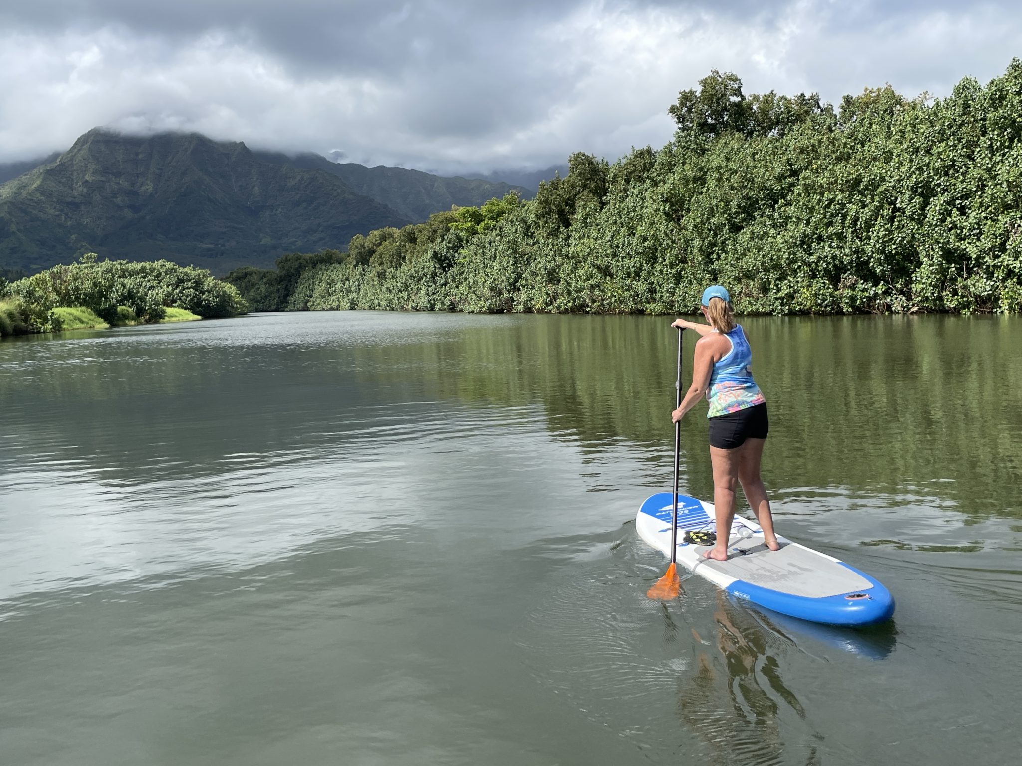 paddle-boarding-the-hanalei-river-travel-poipu